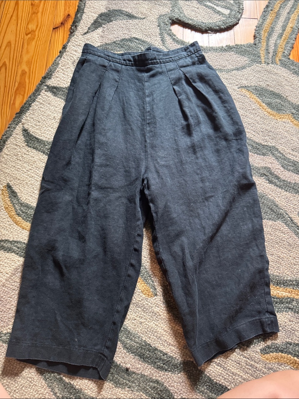 High waisted linen capri Relaxed Pleated Black Pants